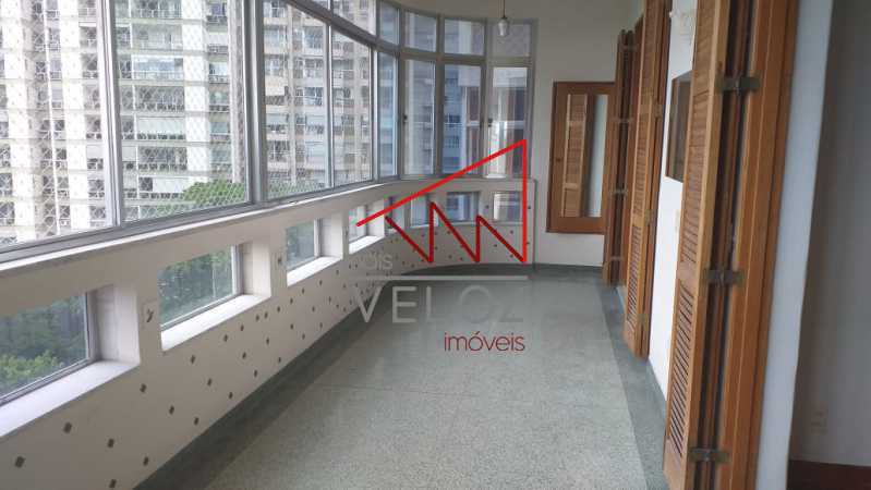 Apartamento à venda com 3 quartos, 290m² - Foto 3