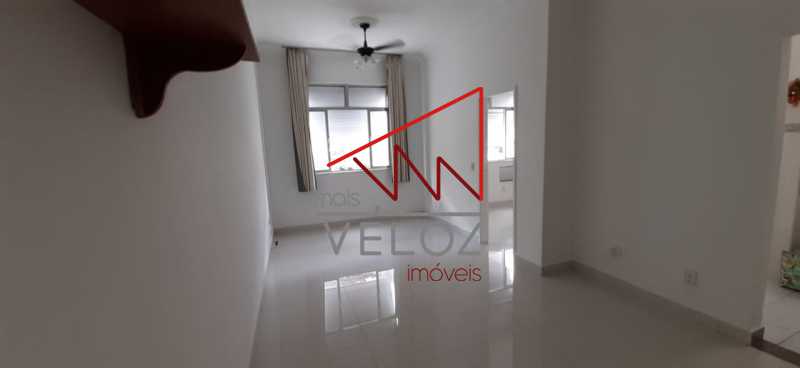 Apartamento à venda com 1 quarto, 46m² - Foto 1