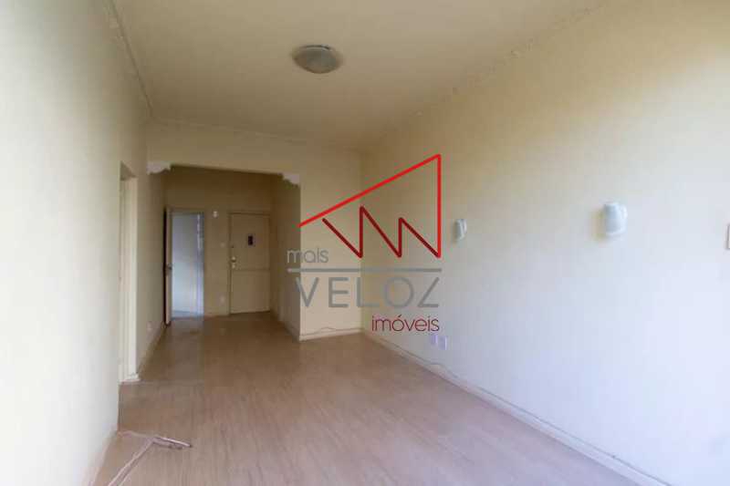 Apartamento à venda com 2 quartos, 65m² - Foto 5