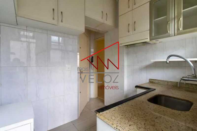 Apartamento à venda com 2 quartos, 65m² - Foto 11