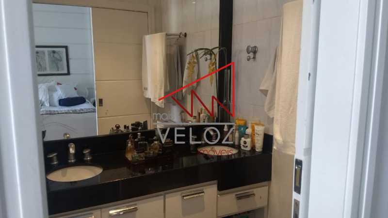 Cobertura à venda com 3 quartos, 200m² - Foto 15