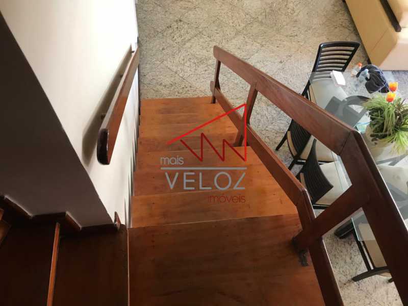 Cobertura, 3 quartos, 250 m² - Foto 2