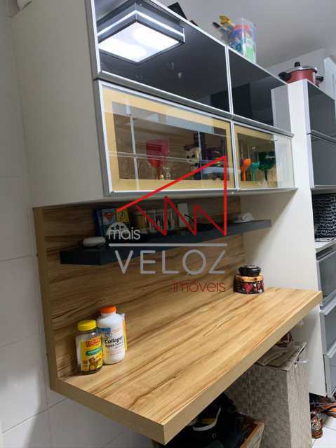 Apartamento à venda com 2 quartos, 75m² - Foto 19