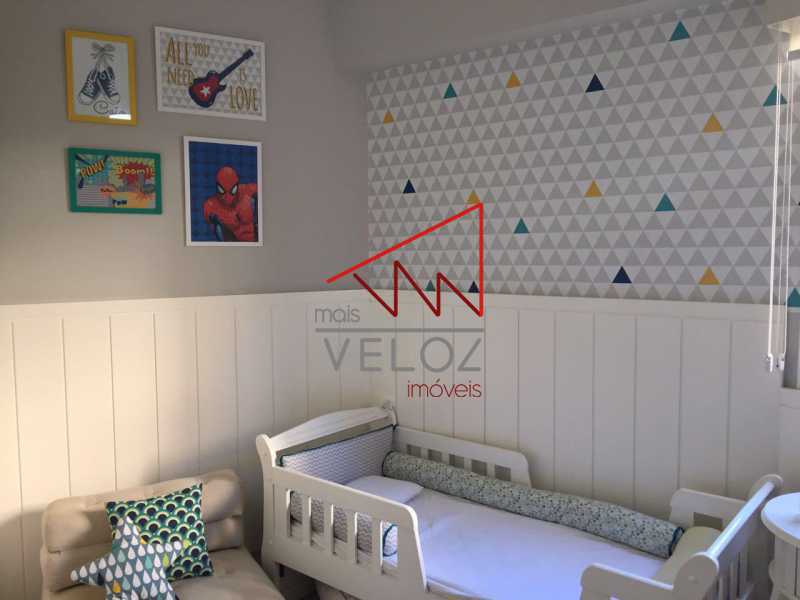 Apartamento à venda com 2 quartos, 75m² - Foto 13