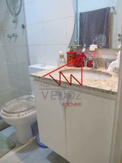 Apartamento à venda com 2 quartos, 75m² - Foto 15