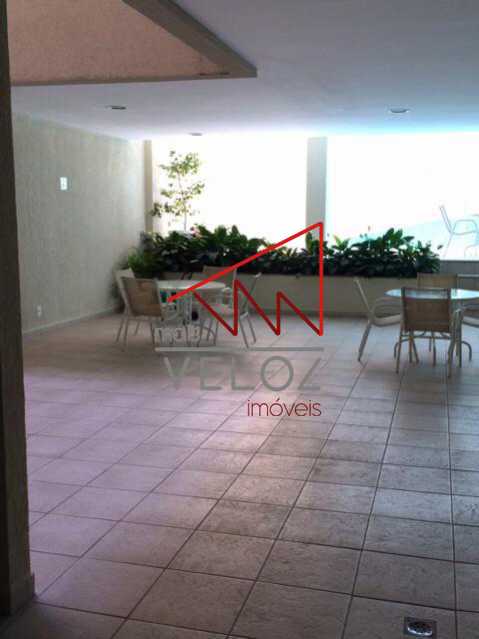 Apartamento à venda com 2 quartos, 75m² - Foto 28