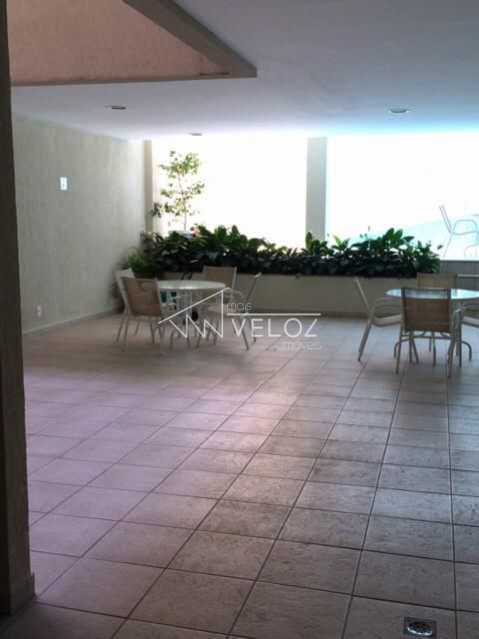 Apartamento à venda com 2 quartos, 75m² - Foto 29