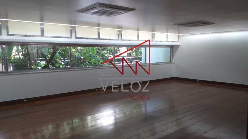 Apartamento à venda com 3 quartos, 295m² - Foto 1