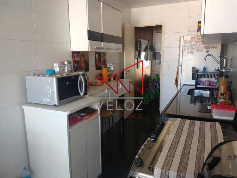 Apartamento à venda com 2 quartos, 100m² - Foto 18