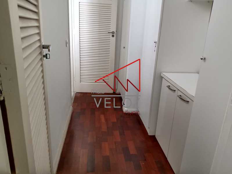 Apartamento à venda com 3 quartos, 134m² - Foto 9