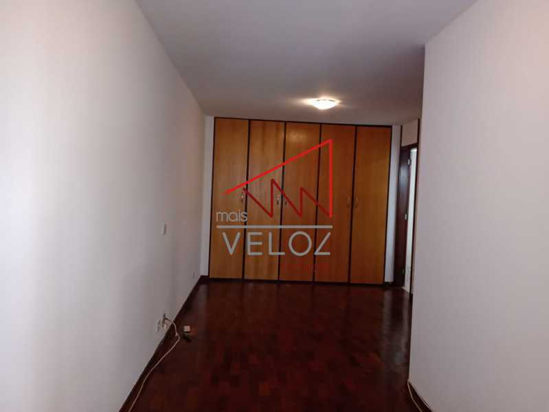 Apartamento à venda com 3 quartos, 134m² - Foto 15