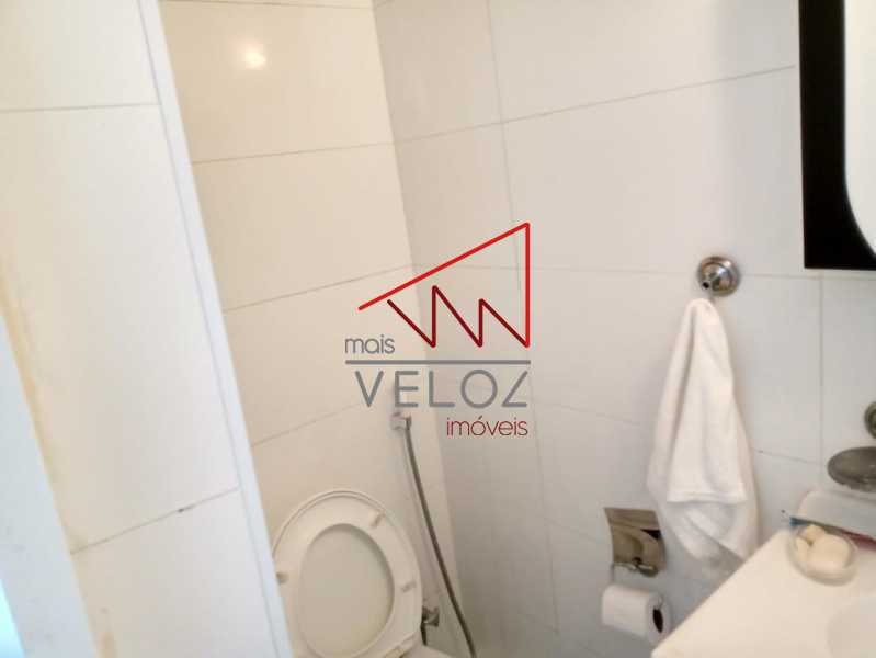 Apartamento à venda com 2 quartos, 67m² - Foto 7