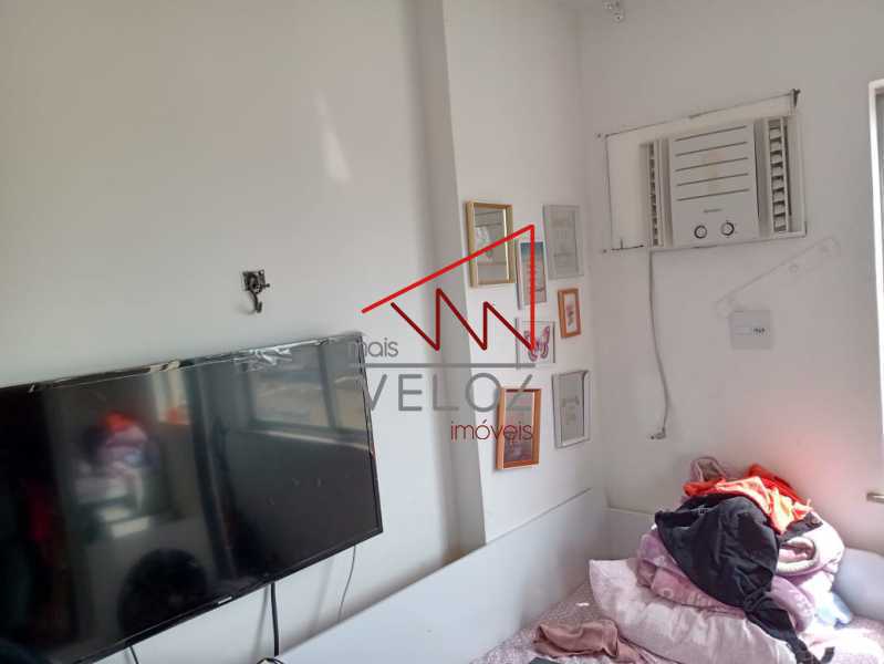 Apartamento à venda com 2 quartos, 67m² - Foto 4