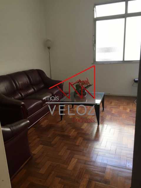 Apartamento à venda com 2 quartos, 72m² - Foto 1