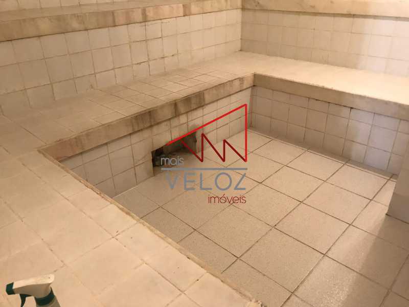 Apartamento à venda com 1 quarto, 40m² - Foto 28