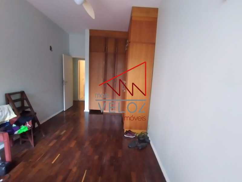 Apartamento à venda com 3 quartos, 100m² - Foto 3