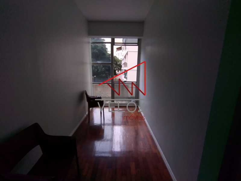 Apartamento à venda com 3 quartos, 100m² - Foto 1