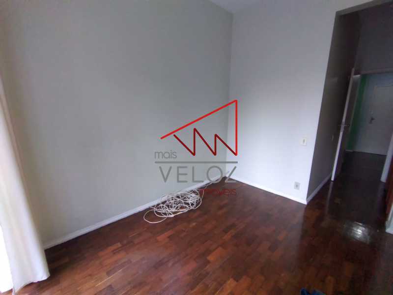 Apartamento à venda com 3 quartos, 100m² - Foto 4