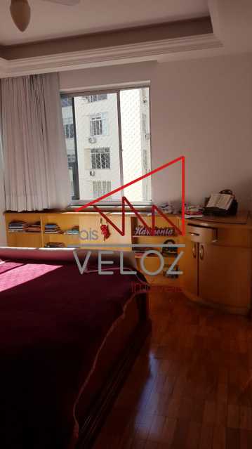 Apartamento à venda com 4 quartos, 251m² - Foto 3