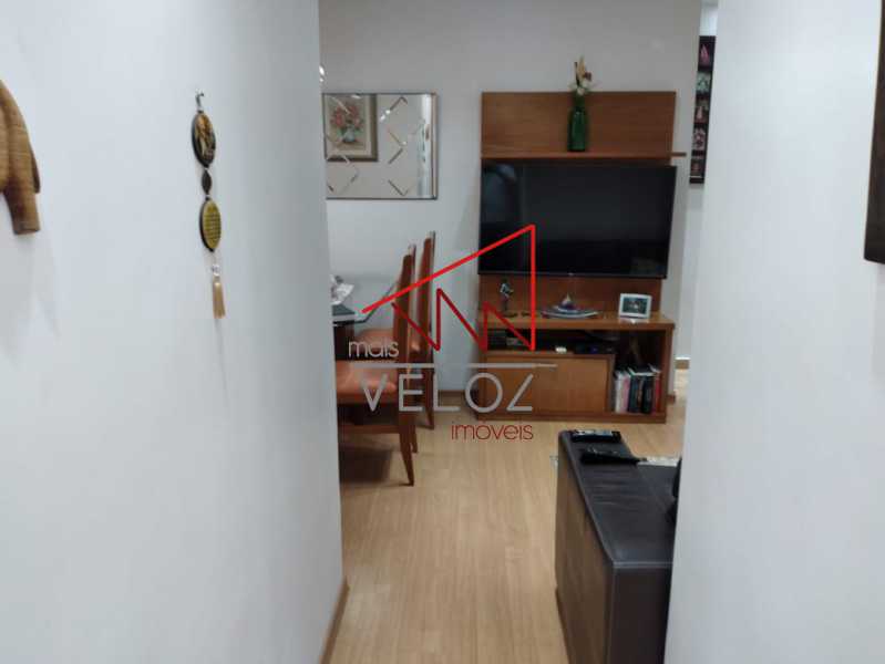 Apartamento à venda com 2 quartos, 60m² - Foto 3