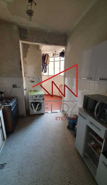 Apartamento à venda com 3 quartos, 130m² - Foto 12