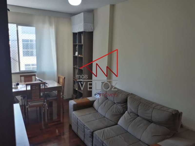 Apartamento à venda com 2 quartos, 73m² - Foto 2