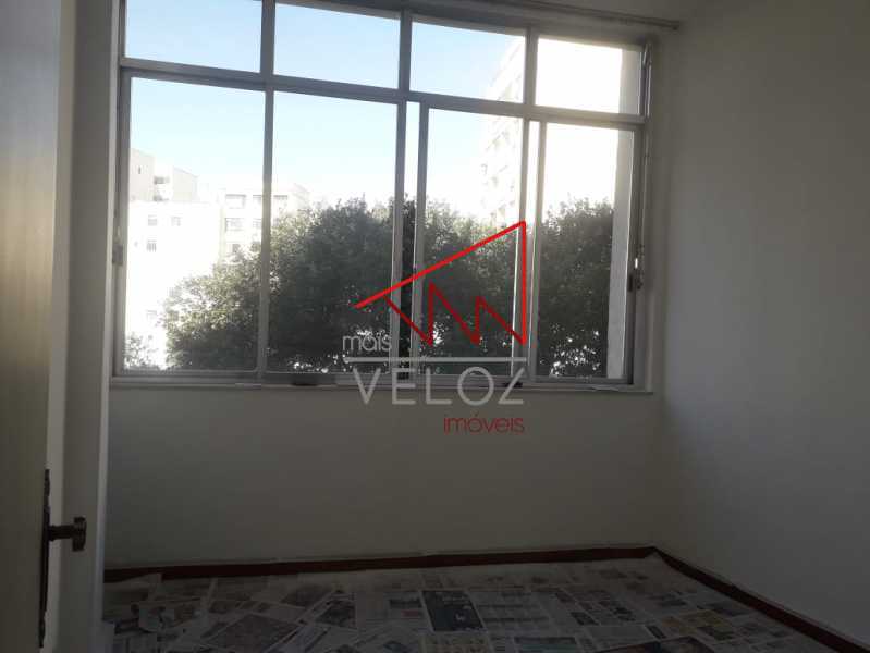 Apartamento à venda com 2 quartos, 75m² - Foto 7