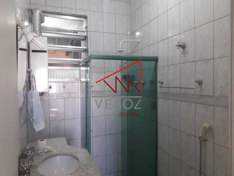 Apartamento à venda com 2 quartos, 75m² - Foto 10