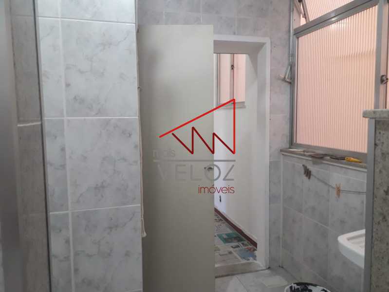 Apartamento à venda com 2 quartos, 75m² - Foto 13