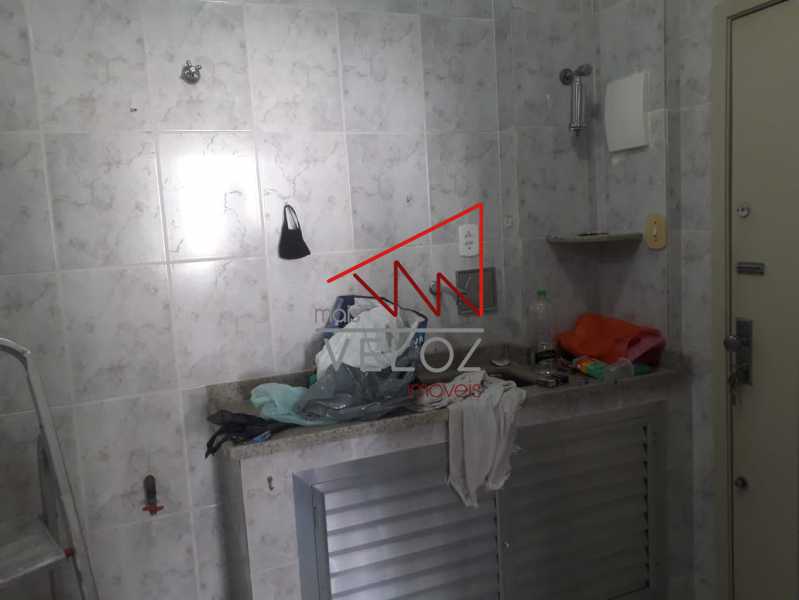 Apartamento à venda com 2 quartos, 75m² - Foto 18