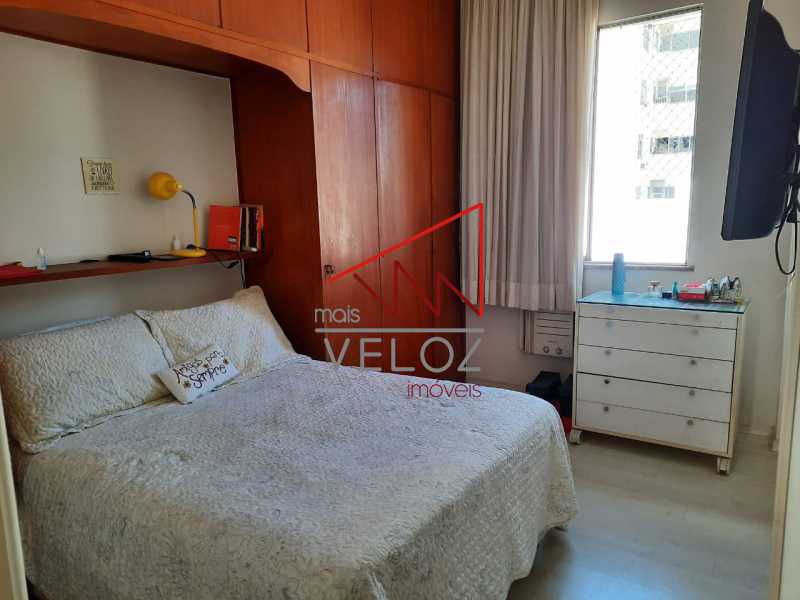 Apartamento à venda com 3 quartos, 98m² - Foto 13