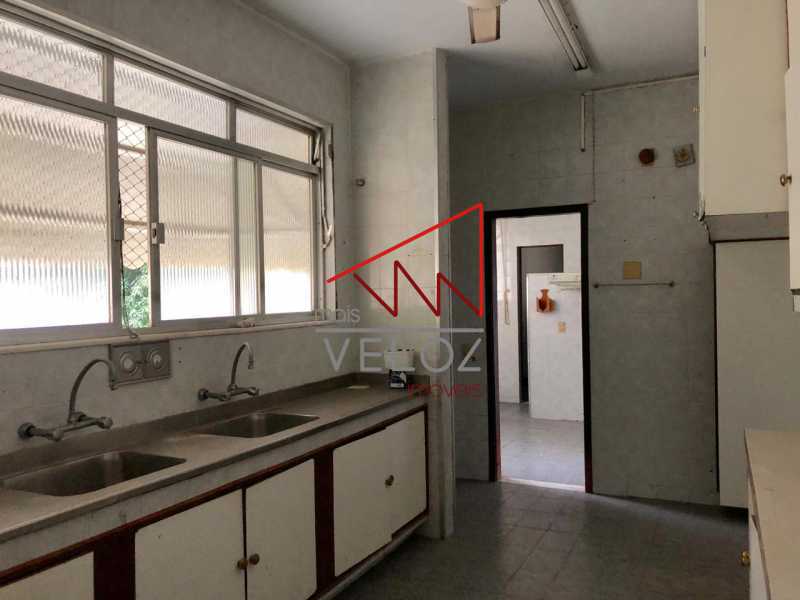 Apartamento à venda com 3 quartos, 170m² - Foto 20