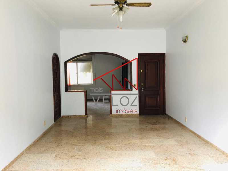 Apartamento à venda com 3 quartos, 170m² - Foto 23