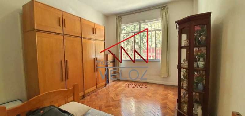 Apartamento à venda com 3 quartos, 94m² - Foto 3