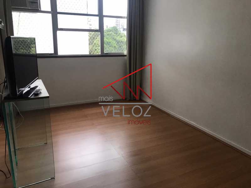 Apartamento à venda com 3 quartos, 90m² - Foto 1