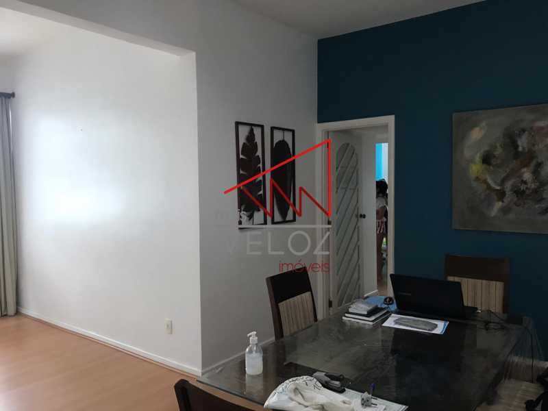 Apartamento à venda com 3 quartos, 90m² - Foto 4