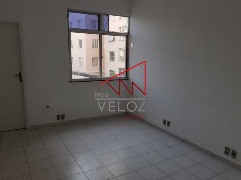 Apartamento à venda com 1 quarto, 22m² - Foto 3