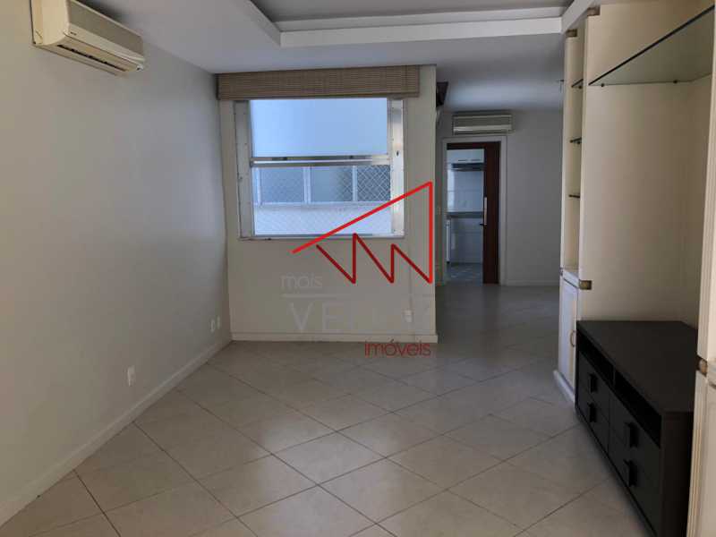 Apartamento à venda com 3 quartos, 160m² - Foto 5