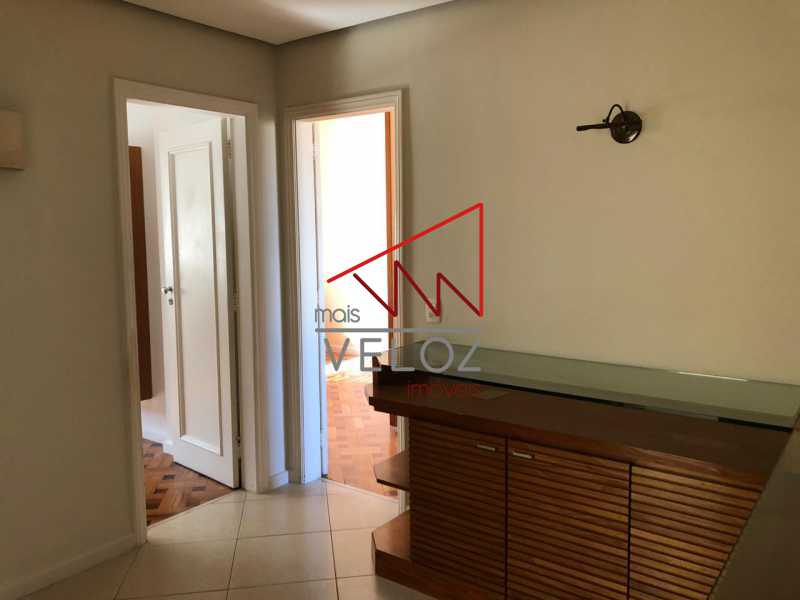 Apartamento à venda com 3 quartos, 160m² - Foto 9