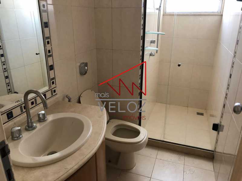 Apartamento à venda com 3 quartos, 160m² - Foto 19