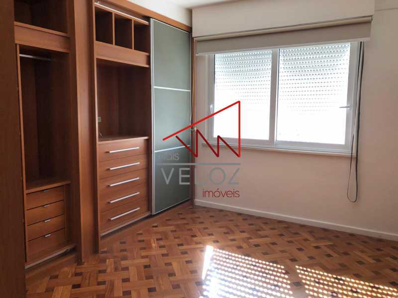 Apartamento à venda com 3 quartos, 160m² - Foto 13