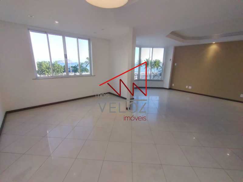 Apartamento à venda com 4 quartos, 200m² - Foto 3