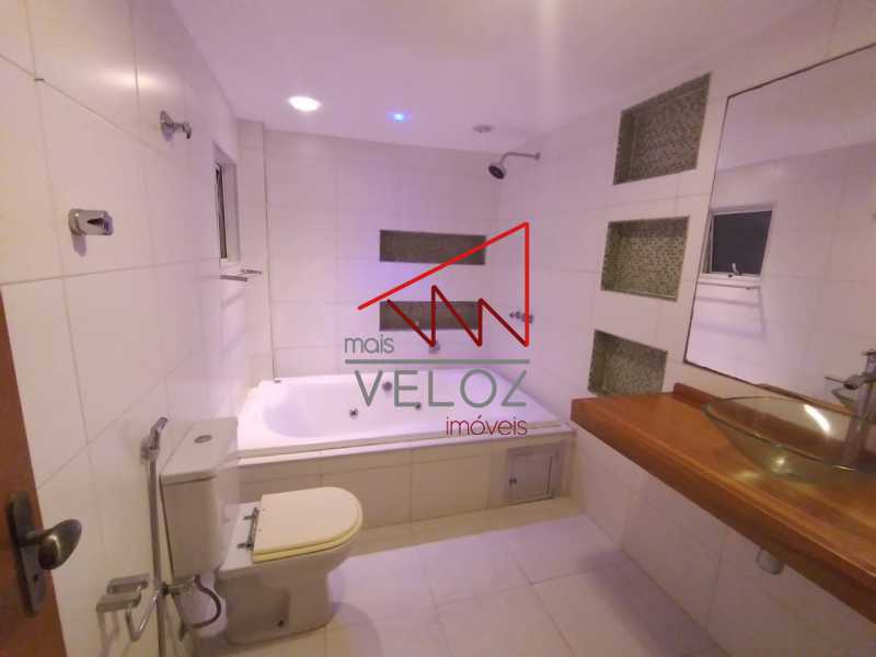 Apartamento à venda com 4 quartos, 200m² - Foto 12