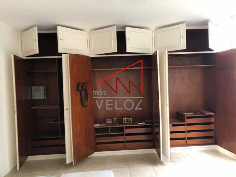 Apartamento à venda com 3 quartos, 210m² - Foto 5