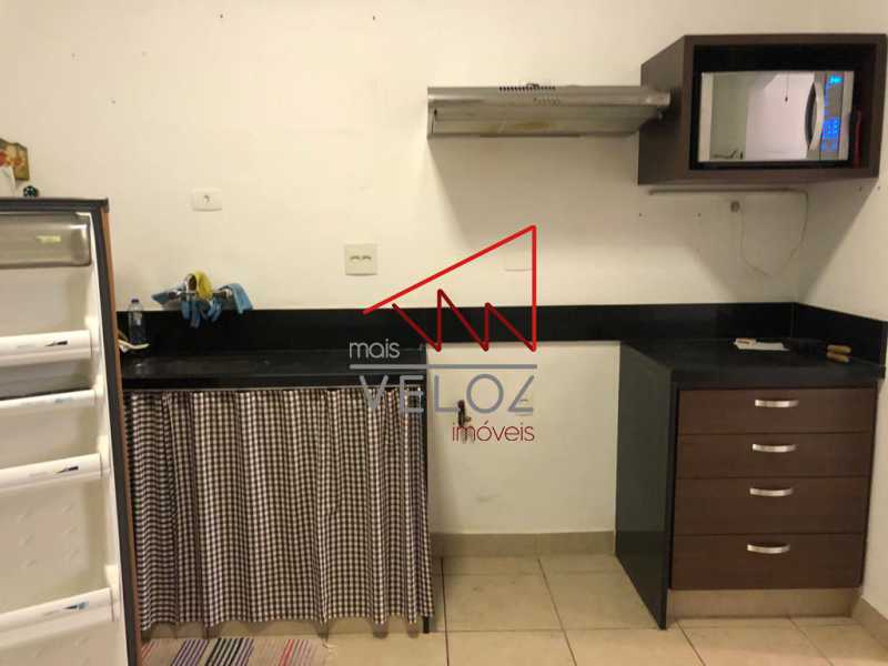 Apartamento à venda com 3 quartos, 210m² - Foto 7