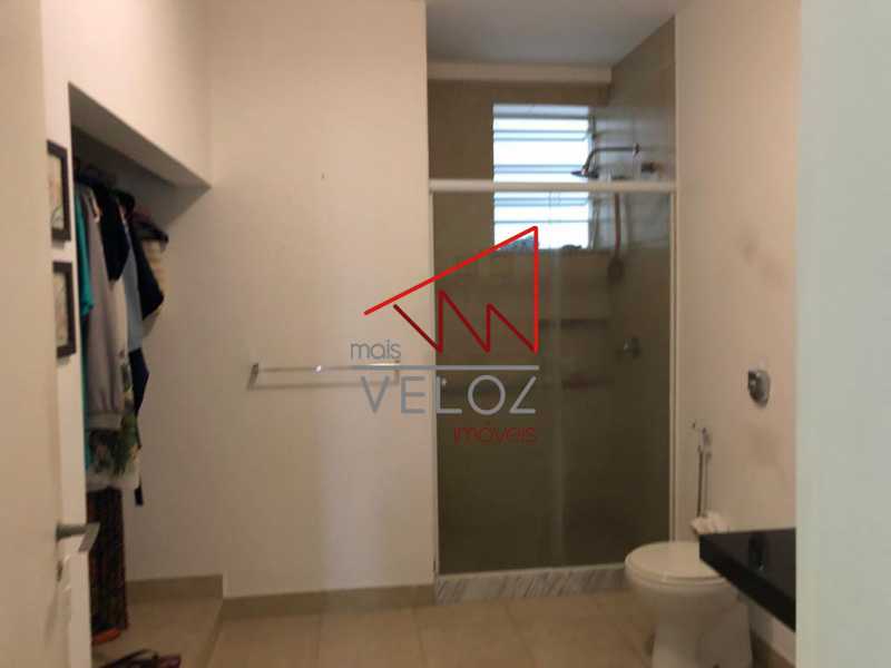 Apartamento à venda com 3 quartos, 210m² - Foto 6