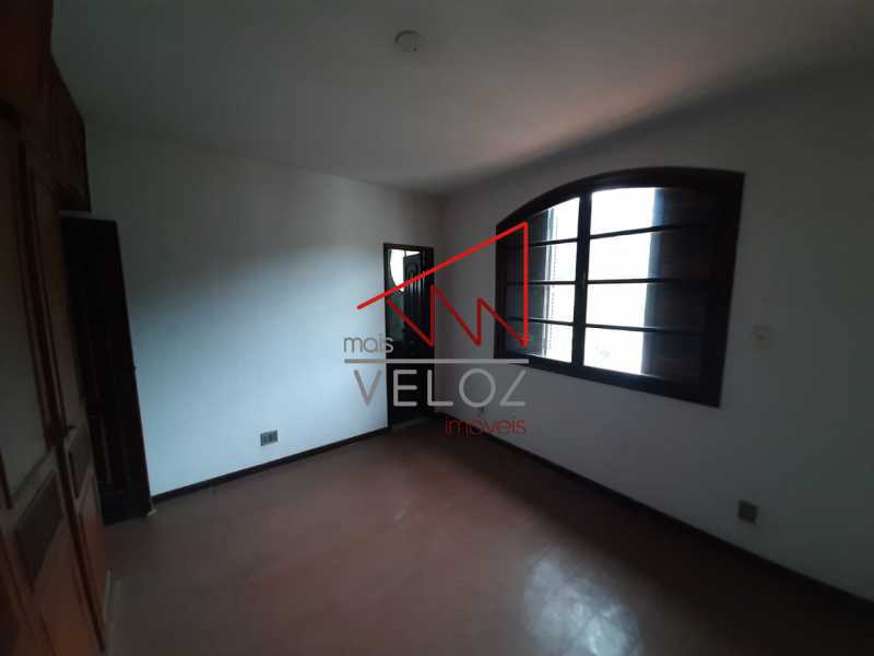 Casa à venda com 3 quartos, 320m² - Foto 25