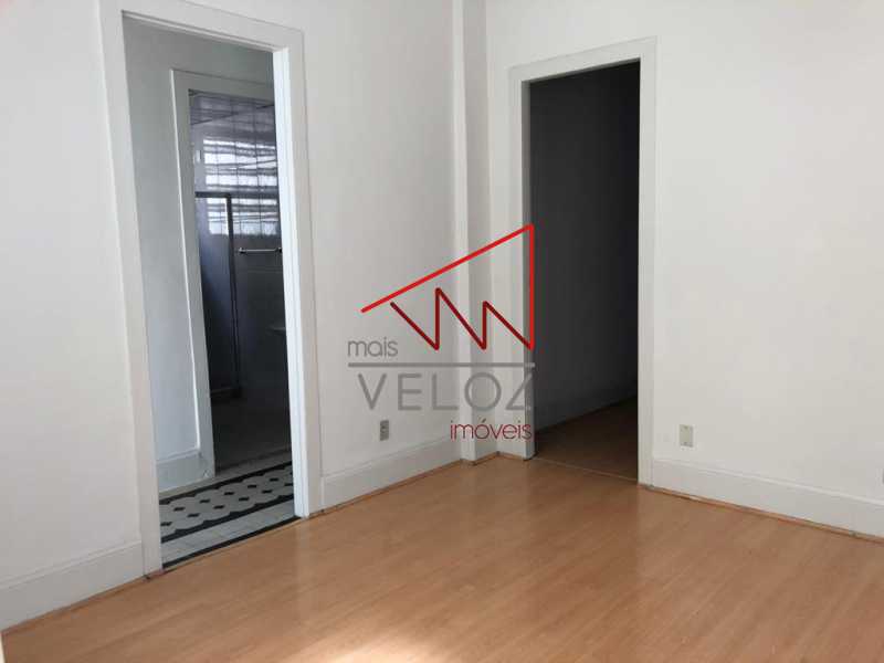 Apartamento à venda com 2 quartos, 45m² - Foto 9