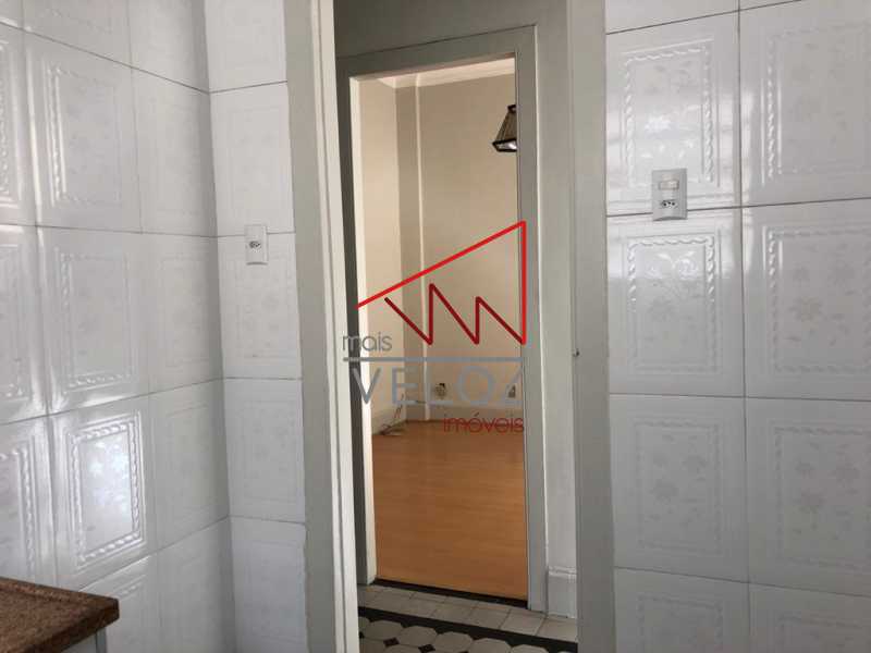 Apartamento à venda com 2 quartos, 45m² - Foto 15