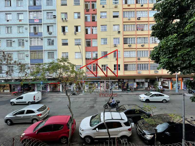 Apartamento à venda com 2 quartos, 64m² - Foto 19